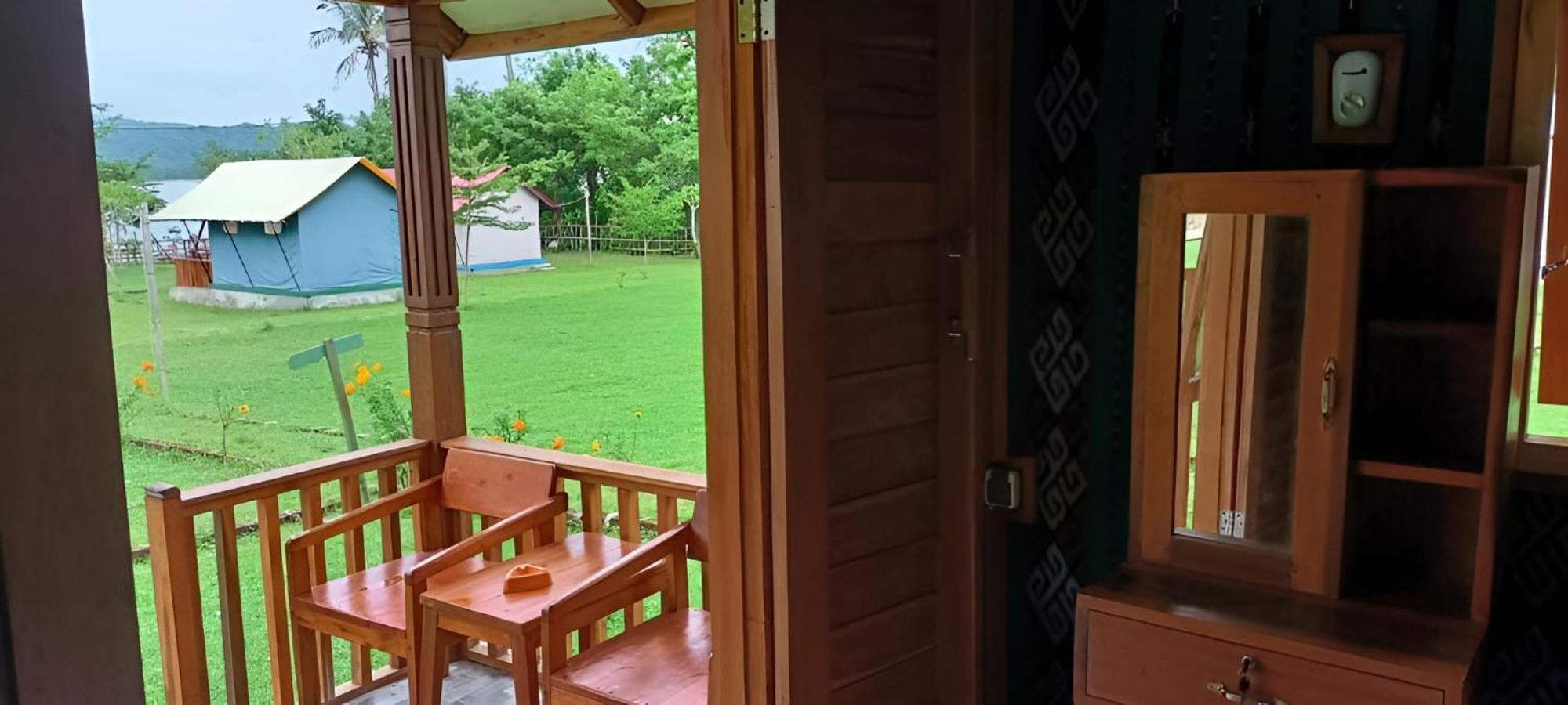 Beach Camp Lombok Sekotong Exterior foto